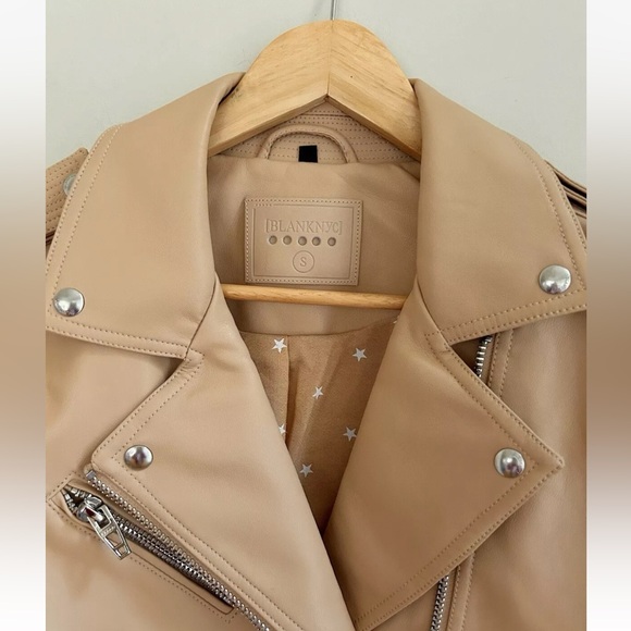 Blank NYC Butterscotch Faux Leather Cropped Moto Jacket NWT Size Small - Picture 6 of 13